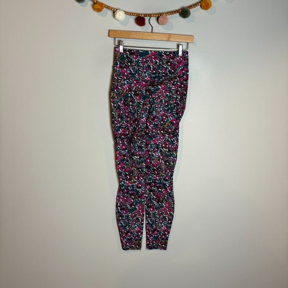 Lululemon Base Pace High-Rise Tight 28" *Brushed Floral Electric Multi - Picture 5 of 7